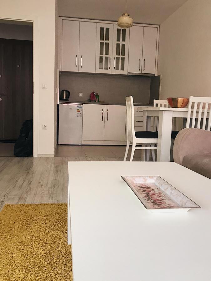 Blini Complex Apartment Prishtinë Ngoại thất bức ảnh