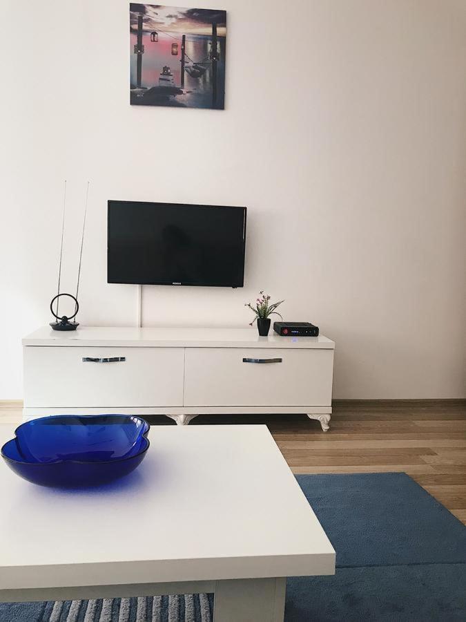 Blini Complex Apartment Prishtinë Ngoại thất bức ảnh