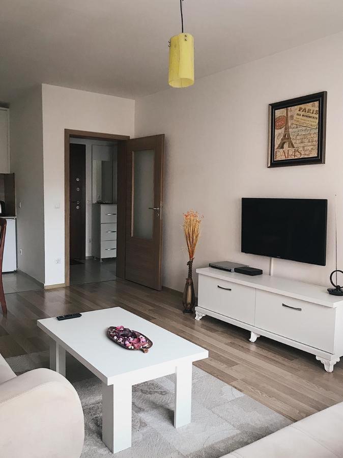 Blini Complex Apartment Prishtinë Ngoại thất bức ảnh