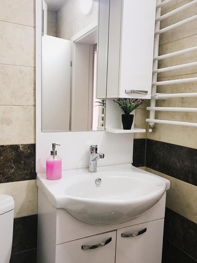 Blini Complex Apartment Prishtinë Ngoại thất bức ảnh